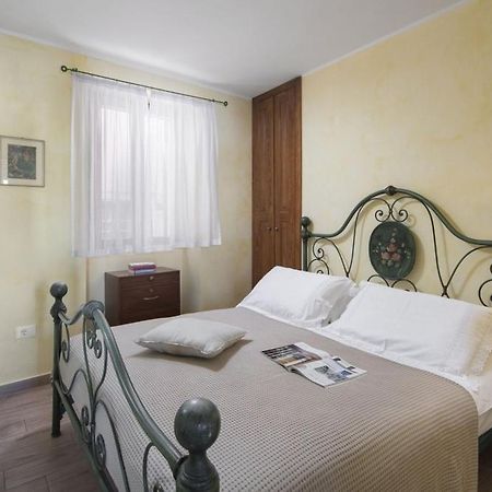 Apartment Castello Ровин Екстериор снимка